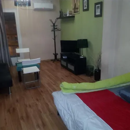 2 Bedroom Center- شقة سالونيك
