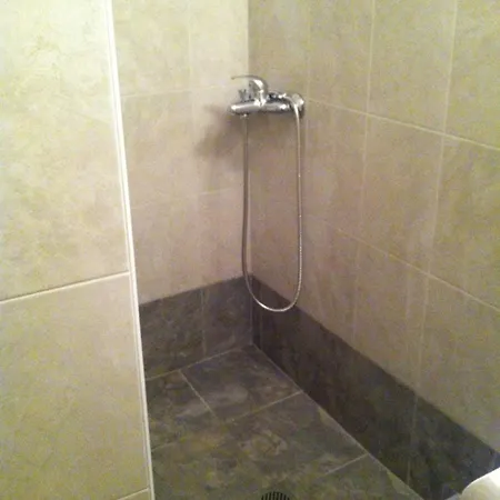 2 Bedroom Center-